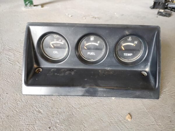 Cuadro de instrumentos Isuzu Trooper (UBS) 2.8 TD (UBS55) (106 cv)