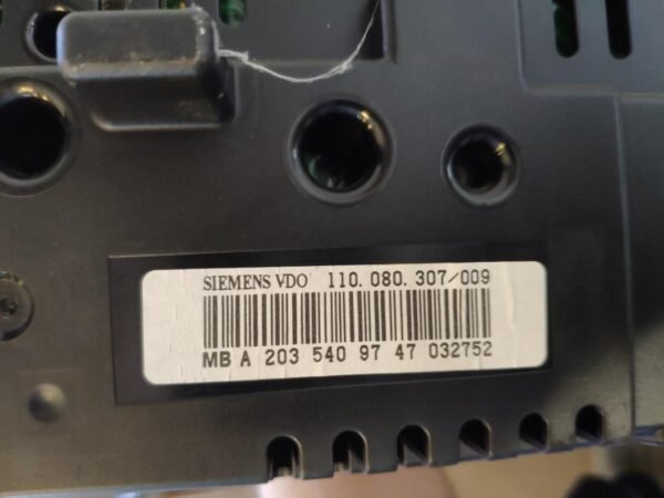Cuadro de instrumentos Mercedes Benz Clase C (W203) C 220 CDI (203.006) (143 cv) - Imagen 2