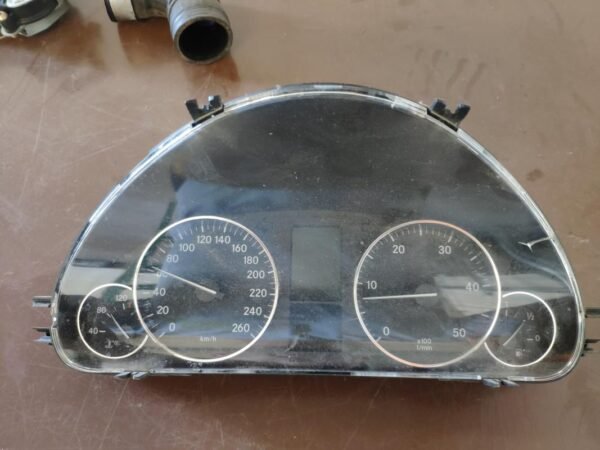 Cuadro de instrumentos Mercedes Benz Clase C (W203) C 220 CDI (203.006) (143 cv)