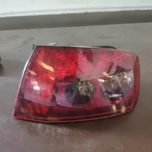 Piloto trasero derecho Peugeot 407 2.0 HDi (136 cv)