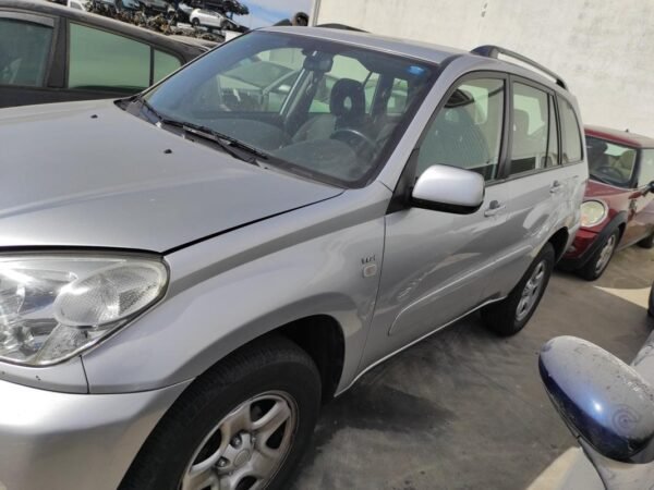 Despiece Toyota RAV 4 II 1.8 VVTi (125 cv) 2004 - Imagen 3