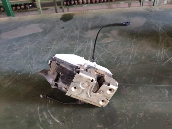 Cerradura puerta delantera izquierda Renault Megane II 1.5 dCi (101 cv) - Imagen 2