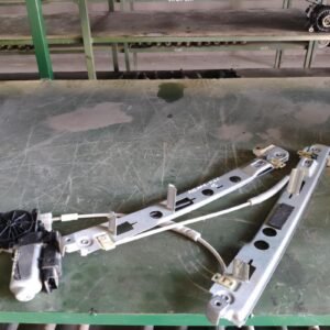 Elevalunas delantero izquierdo Renault Megane II 1.5 dCi (101 cv)