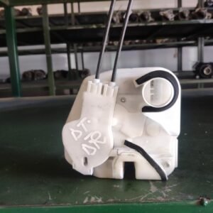 Cerradura puerta delantera derecha Mitsubishi ASX 1.8 DI-D DOHC MIVEC (150 cv)
