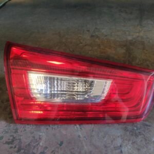 Piloto trasero izquierdo Mitsubishi ASX 1.8 DI-D DOHC MIVEC (150 cv)