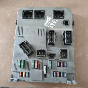 Caja de reles / fusibles Peugeot 206 1.4i (75 cv)