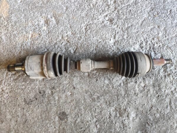 Transmisión delantera izquierda Mitsubishi ASX 1.8 DI-D DOHC MIVEC (150 cv)