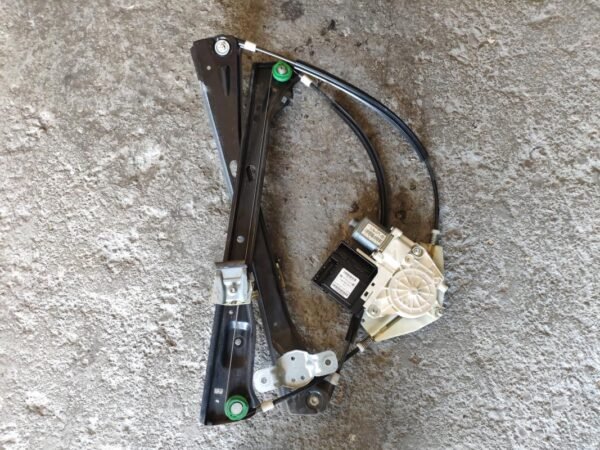 Elevalunas delantero izquierdo Volkswagen Golf V 1.9 TDI (105 cv)