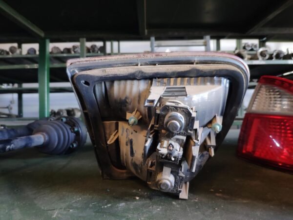 Piloto trasero derecho Seat Leon I (1M) 1.9 TDI (110 cv) - Imagen 2