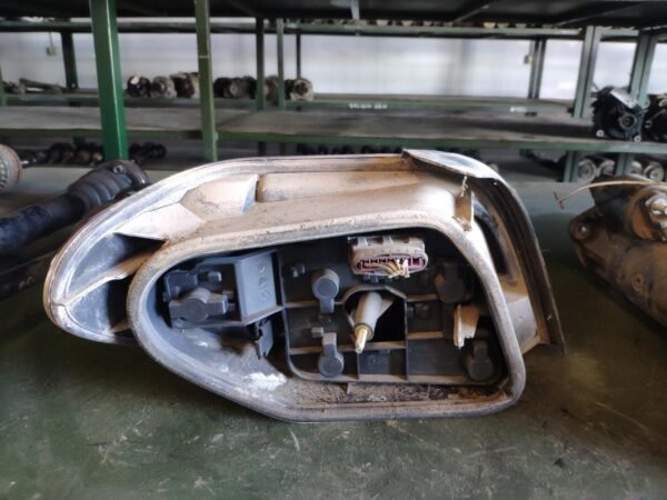 Piloto trasero derecho Citroen Xsara Break (N2) 1.9 D (68 cv) - Imagen 2