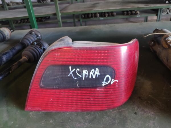 Piloto trasero derecho Citroen Xsara Break (N2) 1.9 D (68 cv)