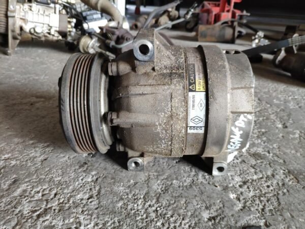 Compresor aire acondicionado Renault Megane I (Fase II, 1999) 1.9 dTi (80 cv)