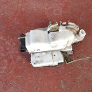 Cerradura puerta delantera izquierda Seat Ibiza II (Versión 1999) 1.9 SDI (68 cv)