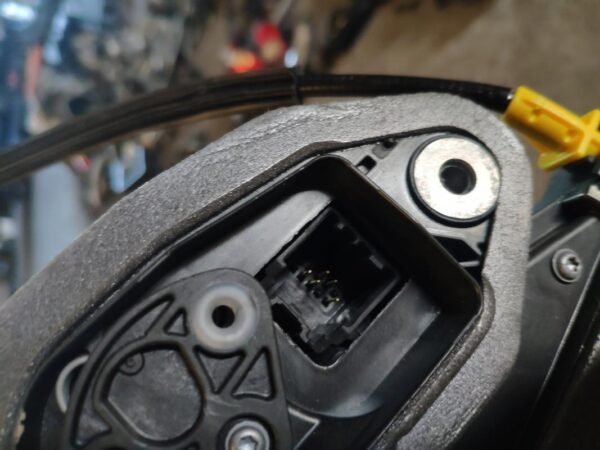 Cerradura puerta delantera izquierda Opel Astra K 1.0 EcoTec (105 cv) ecoFLEX Easytronic start&stop - Imagen 3