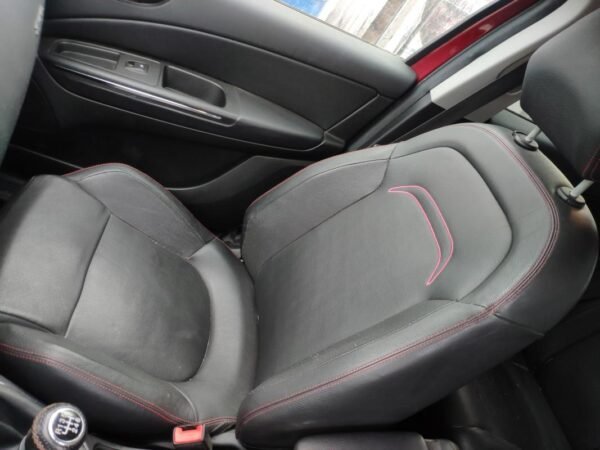 Juego asientos completo Fiat Bravo II 2.0 Multijet (165 cv) - Imagen 2