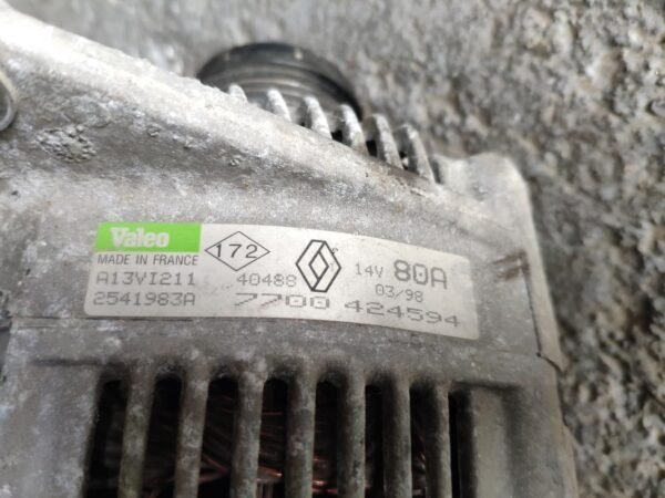 Alternador Renault Megane I (Fase II, 1999) 1.9 dTi (80 cv) - Imagen 3
