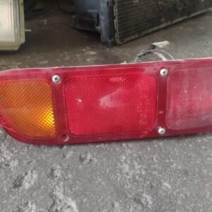 Piloto trasero izquierdo Nissan Terrano II (R20) 2.7 TD (5 dr) (100 cv)