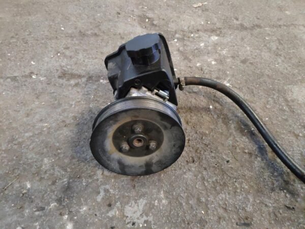 Bomba dirección Mercedes Benz Sprinter 5-t Caja/Chasis (906) 515 CDI (906,153, 906,155, 906,253, 906,255) (150 cv) - Imagen 2
