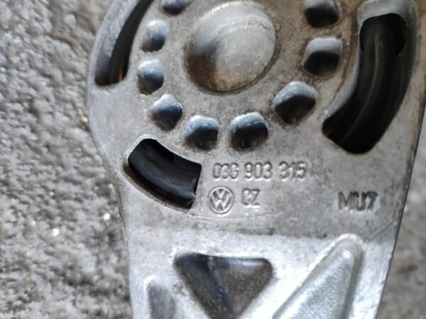 Tensor correa auxiliar Volkswagen Golf V 1.9 TDI (105 cv) - Imagen 3
