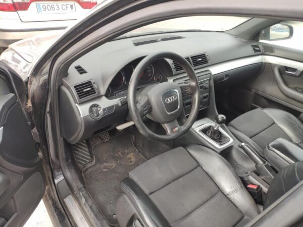 Salpicadero Audi A4 Avant (B7 8E) 2.0 TDI (140 cv)