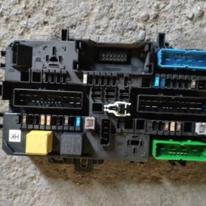 Caja de reles / fusibles Opel Astra H 1.7 CDTI (100 cv)