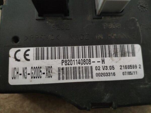 Caja de reles / fusibles Renault Trafic II Furgón (FL) 2.0 dCI 90 (FL0H) (90 cv) - Imagen 2