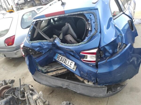 Despiece Renault Megane III Grandtour 1.5 dCi (110 cv) FAP 2011 - Imagen 4