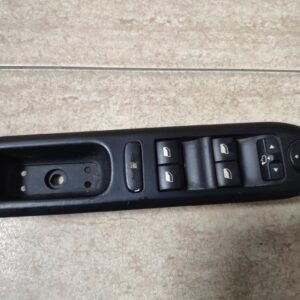 Mando elevalunas delantero izquierdo Peugeot 407 2.0 HDi (136 cv)