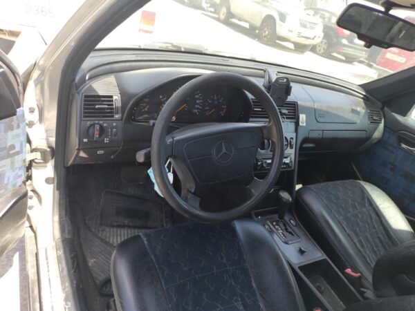 Despiece Mercedes Benz Clase C (W202) C 250 Turbo-D (202.128) (150 cv) Automatico 1997 - Imagen 5