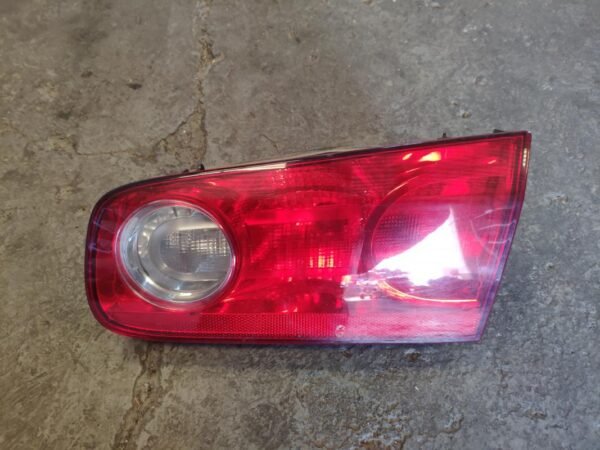 Piloto trasero derecho Renault Laguna II 1.9 dCi (120 cv)