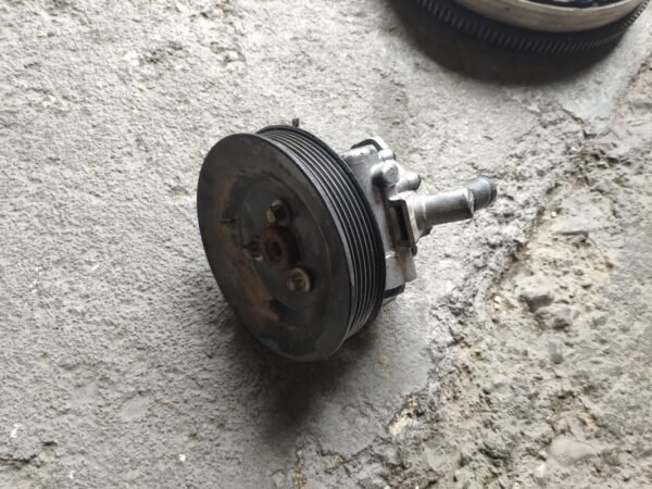 Bomba dirección Mercedes Benz Vito (W638) V 200 CDI (102 cv)