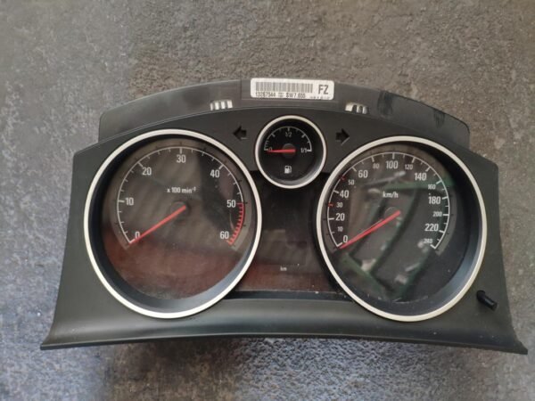 Cuadro de instrumentos Opel Astra H 1.9 CDTI (120 cv)