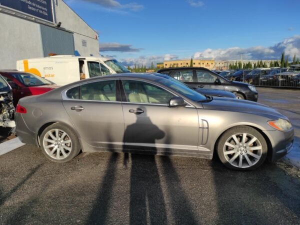 Despiece Jaguar XF (X250) 2.7D (207 cv) 2008 - Imagen 2