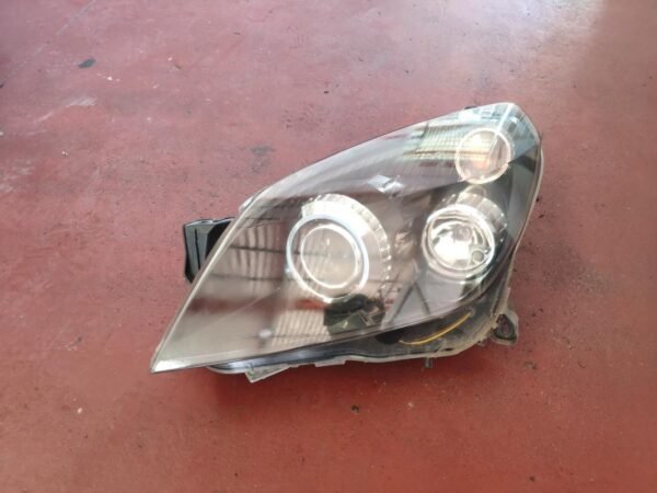 Faro izquierdo Opel Astra H 1.7 CDTI (100 cv)