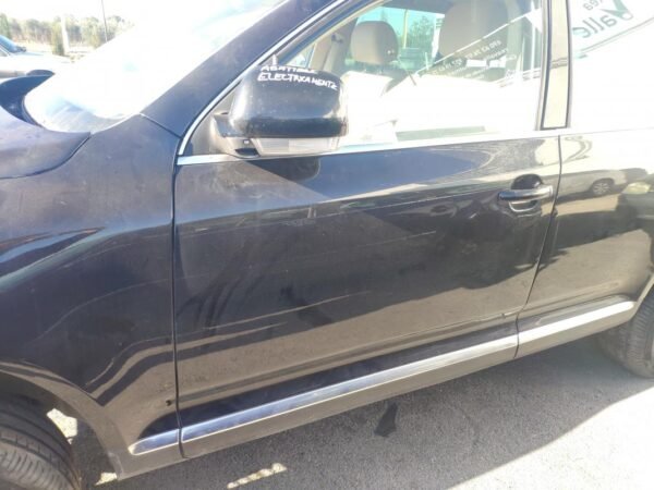 Puerta delantera izquierda Volkswagen Touareg I (7L) 3.0 TDI (224 cv) Tiptronic