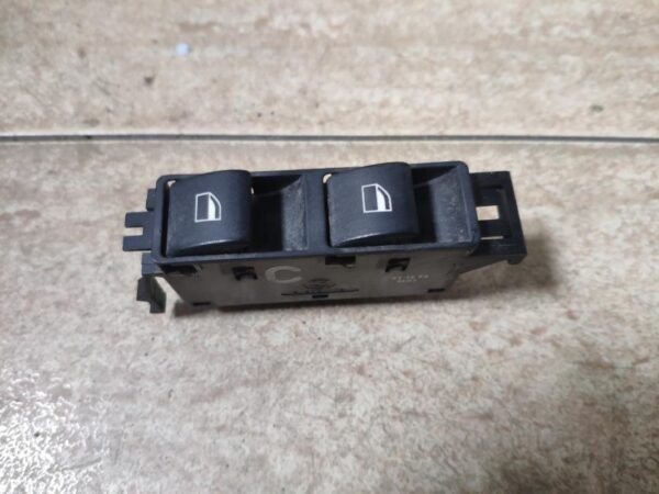 Mando elevalunas delantero derecho Bmw Serie 3 Coupe (E46) 325 Ci (192 cv)