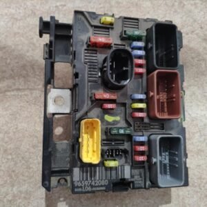 Caja de reles / fusibles Peugeot 307 1.6 HDi (110)