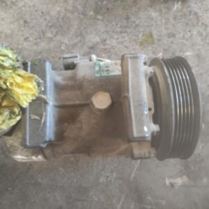 Compresor aire acondicionado Ford Fiesta VI 1.4 TDCi (68 cv)