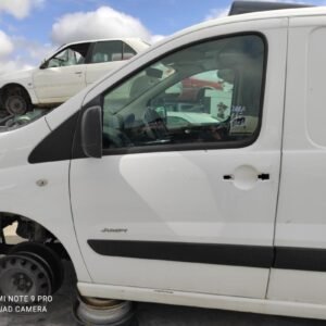 Puerta delantera izquierda Citroen Jumpy II Furgón 1.6 HDI 16V (90 cv)