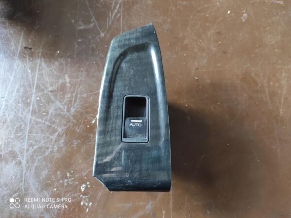 Mando elevalunas trasero derecho Honda Accord VIII 2.0 i-VTEC 16V (155 cv)