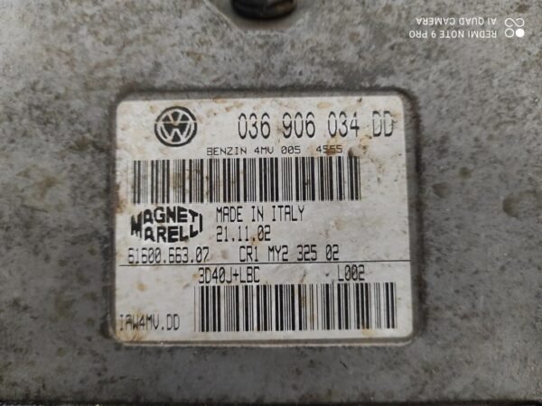 Centralita motor uce Volkswagen Polo IV (9N) 1.4 16V (75 cv) - Imagen 2