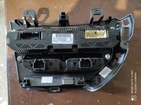 Mando climatizador Ford Focus III Wagon 1.6 TDCi (115 cv) - Imagen 2