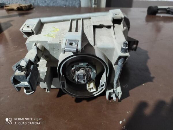 Faro izquierdo Renault Clio I 1.2 (55 cv) - Imagen 2
