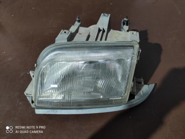 Faro izquierdo Renault Clio I 1.2 (55 cv)