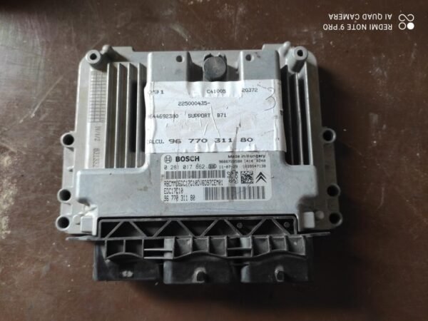 Centralita motor uce Citroen C4 II Hatchback (Fase I, 2010) 1.6 HDi (92 cv)