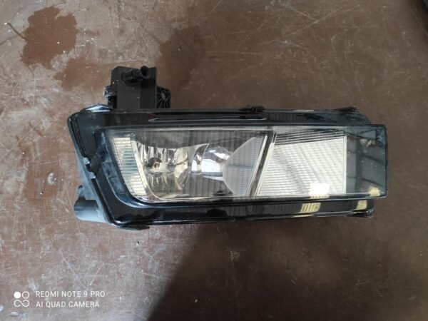 Faro antiniebla izquierdo Volkswagen Touran II 1.6 TDI (110 cv)
