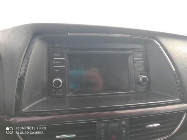 Sistema audio / Radio CD Mazda 6 III Sport Combi (GJ) 2.2 SKYACTIV-D (150 cv) i-ELOOP - Imagen 2