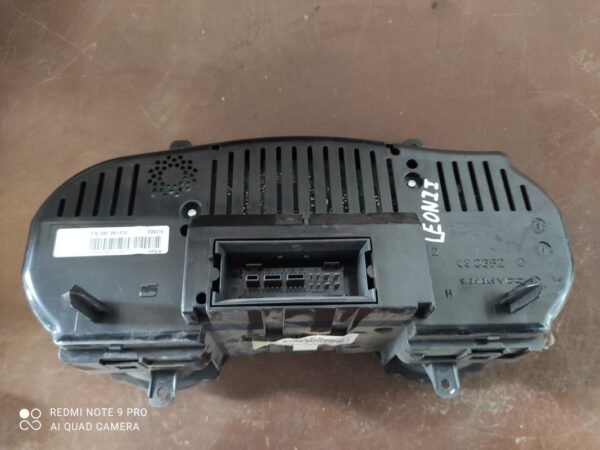 Cuadro de instrumentos Seat Leon II (1P) 2.0 TDI (140 cv) - Imagen 2