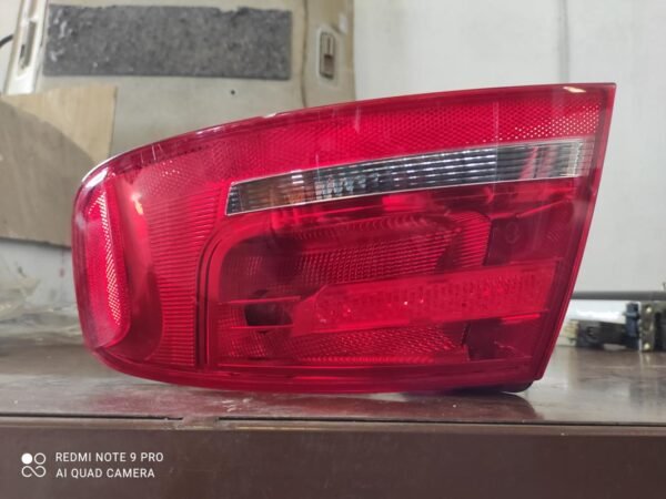 Piloto trasero derecho Audi A4 (B8 8K) 2.0 TDI (143 cv)