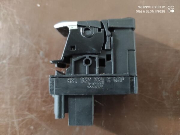 Palanca freno mano Audi A4 (B8 8K) 2.0 TDI (143 cv) - Imagen 3